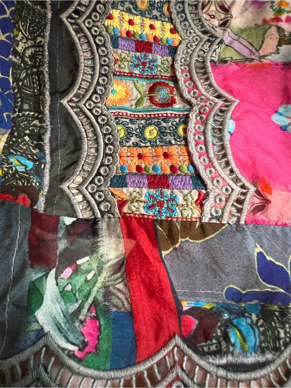 Johnny Was Sonnet Leonora Silk Boho Patchwork V-Neck Multicolor Tunic - Picture 10 of 11